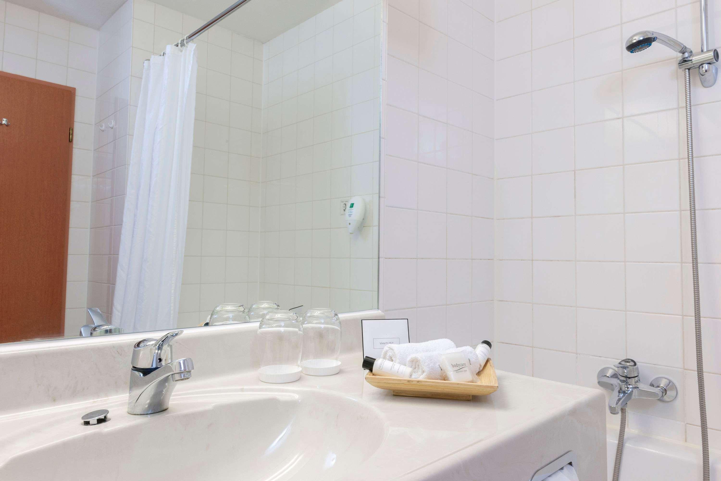 Wyndham Garden Donaueschingen Hotel Ngoại thất bức ảnh